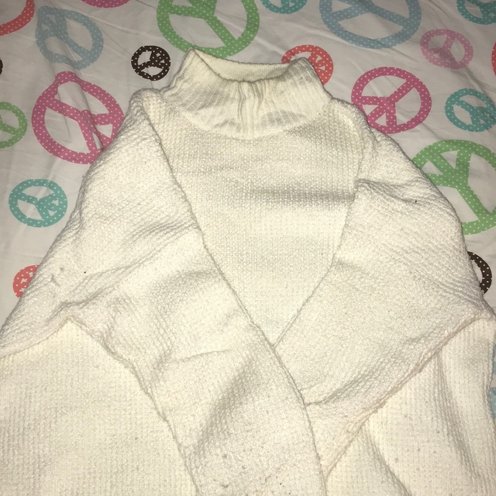 American Eagle White Thick Turtleneck Sweater